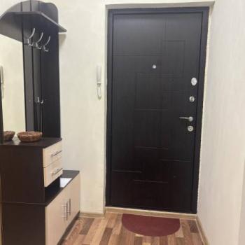 Продается 1-комнатная квартира, 35 м²