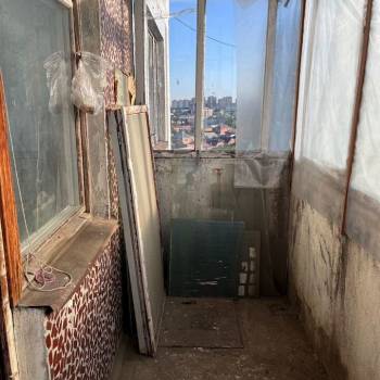 Продается 1-комнатная квартира, 37 м²