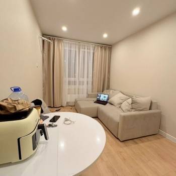 Продается 1-комнатная квартира, 35,9 м²