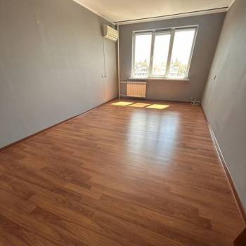 Продается 3-х комнатная квартира, 90,4 м²