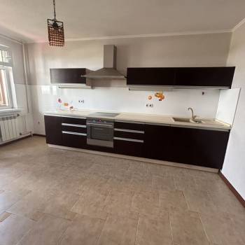 Продается 3-х комнатная квартира, 90,4 м²