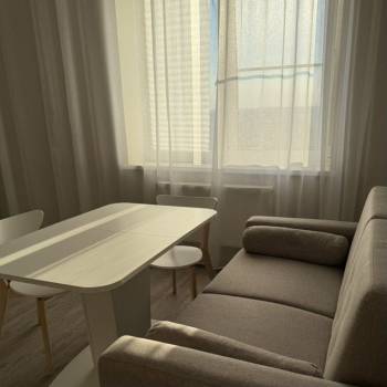 Сдается 2-х комнатная квартира, 85 м²