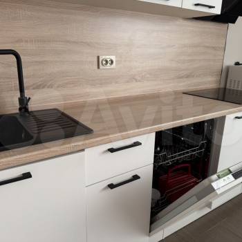 Сдается 2-х комнатная квартира, 85 м²