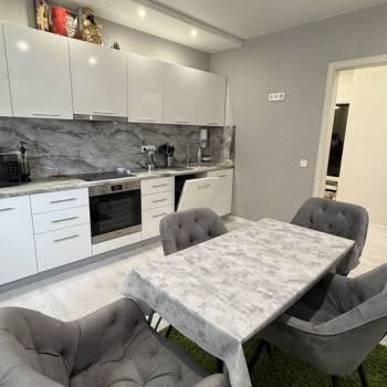 Продается 1-комнатная квартира, 46 м²