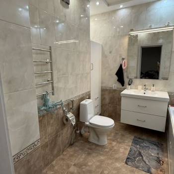 Продается 1-комнатная квартира, 46 м²