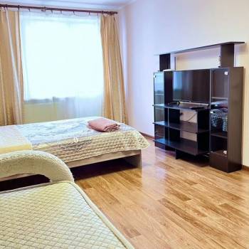 Продается 1-комнатная квартира, 40 м²
