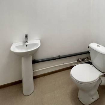 Сдается Нежилое помещение, 125 м²