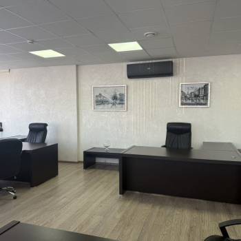 Сдается Офис, 133 м²