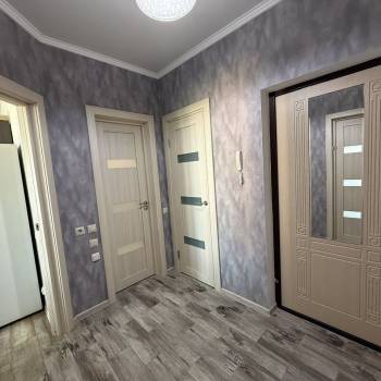 Сдается 1-комнатная квартира, 60 м²