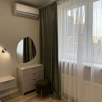 Сдается 1-комнатная квартира, 42 м²