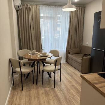 Сдается 1-комнатная квартира, 42 м²