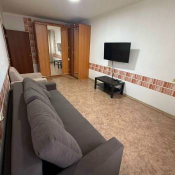 Сдается 1-комнатная квартира, 38 м²