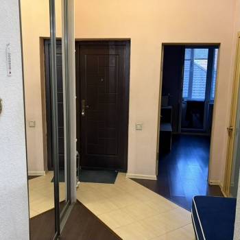 Продается 2-х комнатная квартира, 58 м²