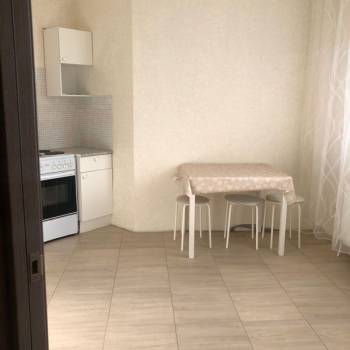Продается 1-комнатная квартира, 37,6 м²