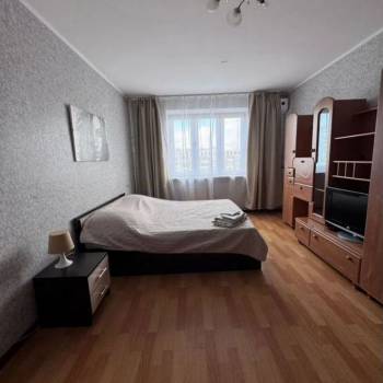 Сдается 1-комнатная квартира, 43 м²
