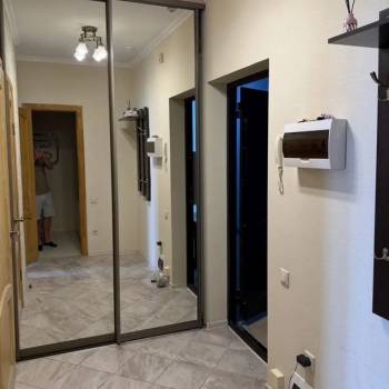Продается 1-комнатная квартира, 35 м²