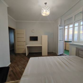 Сдается 2-х комнатная квартира, 75 м²