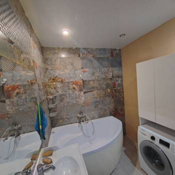 Сдается 2-х комнатная квартира, 75 м²