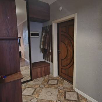 Сдается 2-х комнатная квартира, 75 м²