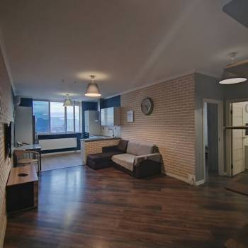 Сдается 2-х комнатная квартира, 75 м²