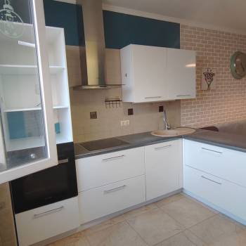 Сдается 2-х комнатная квартира, 75 м²