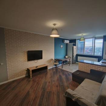 Сдается 2-х комнатная квартира, 75 м²