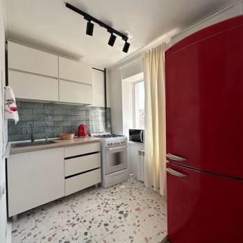 Продается 1-комнатная квартира, 32 м²