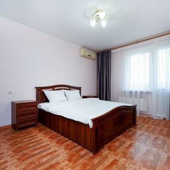 Сдается Многокомнатная квартира, 100 м²