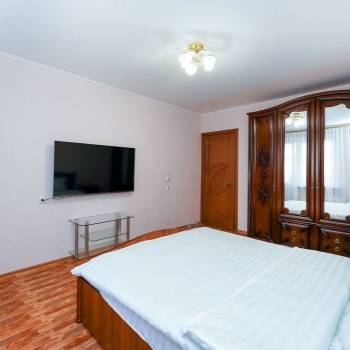Сдается Многокомнатная квартира, 100 м²