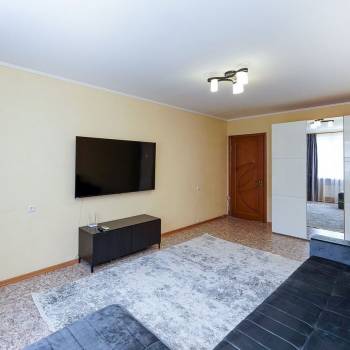 Сдается Многокомнатная квартира, 100 м²