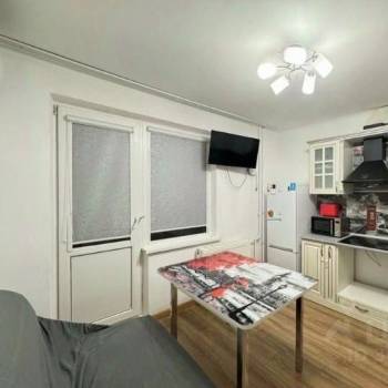 Сдается 1-комнатная квартира, 40 м²