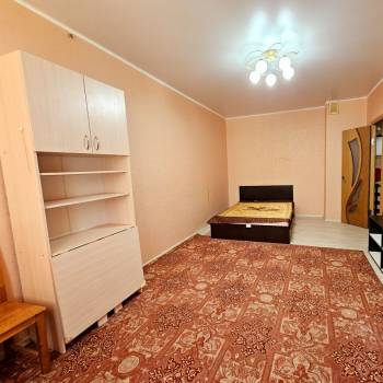 Сдается 1-комнатная квартира, 42 м²