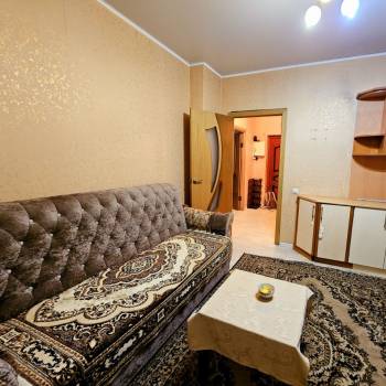 Сдается 1-комнатная квартира, 42 м²