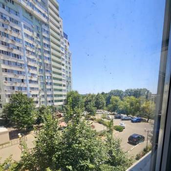 Сдается 1-комнатная квартира, 42 м²