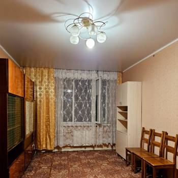 Сдается 1-комнатная квартира, 42 м²