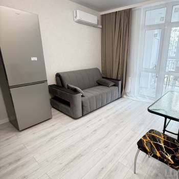 Сдается 1-комнатная квартира, 42 м²