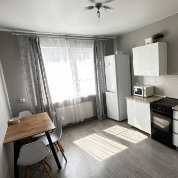 Сдается 2-х комнатная квартира, 57 м²
