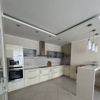 Сдается Многокомнатная квартира, 132 м²