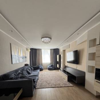 Сдается Многокомнатная квартира, 132 м²