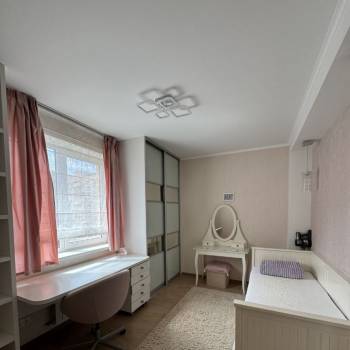 Сдается Многокомнатная квартира, 132 м²