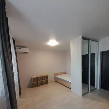 Продается 1-комнатная квартира, 28,4 м²