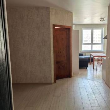 Продается 1-комнатная квартира, 42,7 м²