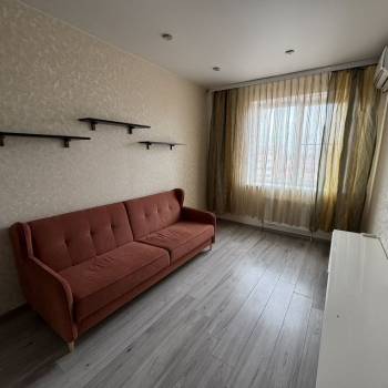 Продается 1-комнатная квартира, 32 м²