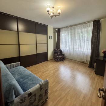 Продается 1-комнатная квартира, 42,4 м²