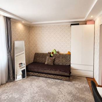 Продается 1-комнатная квартира, 36 м²