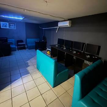 Сдается Нежилое помещение, 160 м²