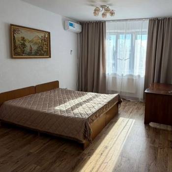 Сдается 2-х комнатная квартира, 72 м²