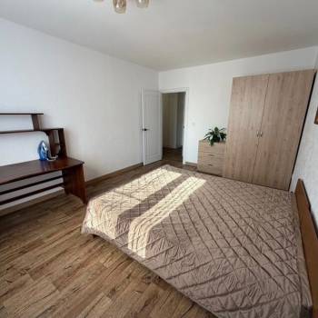 Сдается 2-х комнатная квартира, 72 м²