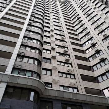 Продается 1-комнатная квартира, 50,4 м²