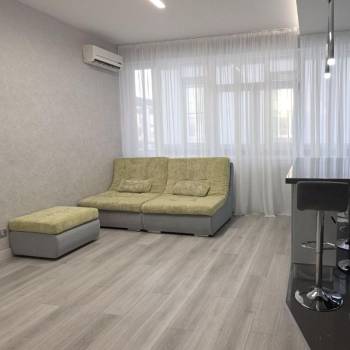 Сдается 1-комнатная квартира, 74 м²